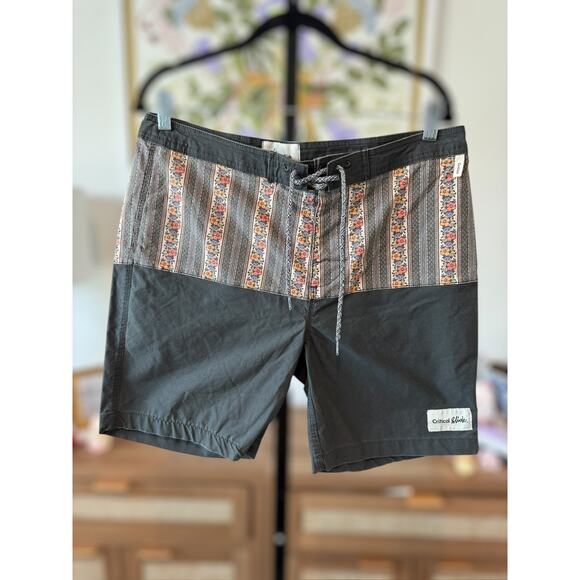 Critical Slide Ceremony Floral Striped 18in Board Short Swim Green Mens Size 30 - Picture 2 of 10